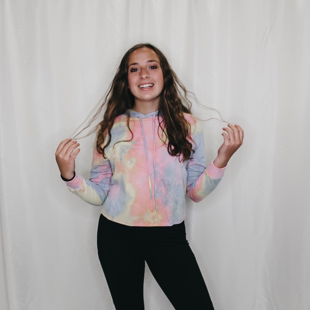 TIE DYE HOODIE NWT